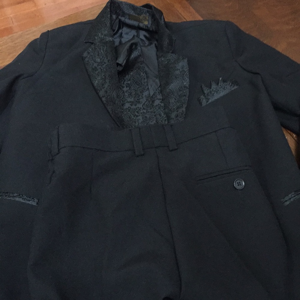 Kids suit